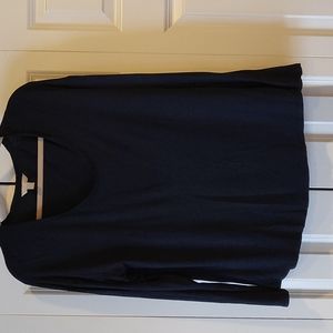 Scoop neck long sleeve shirt